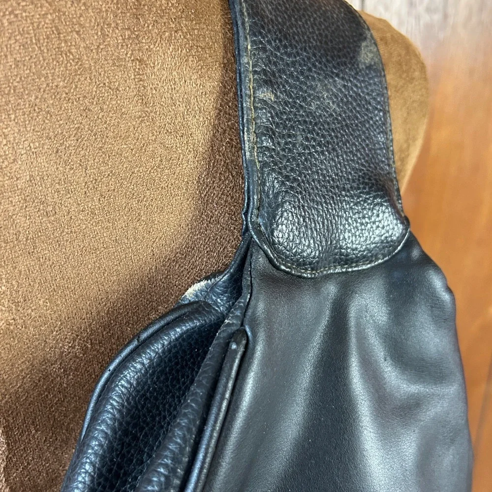 Vintage Cherokee Black Pebbled Faux Leather Sling‎ Backpack Crossbody Bag